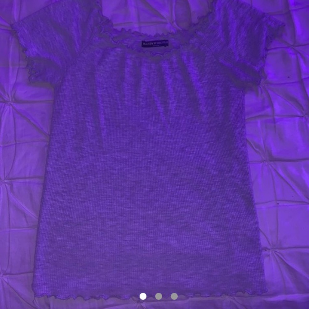Brandy melville lettuce trim top